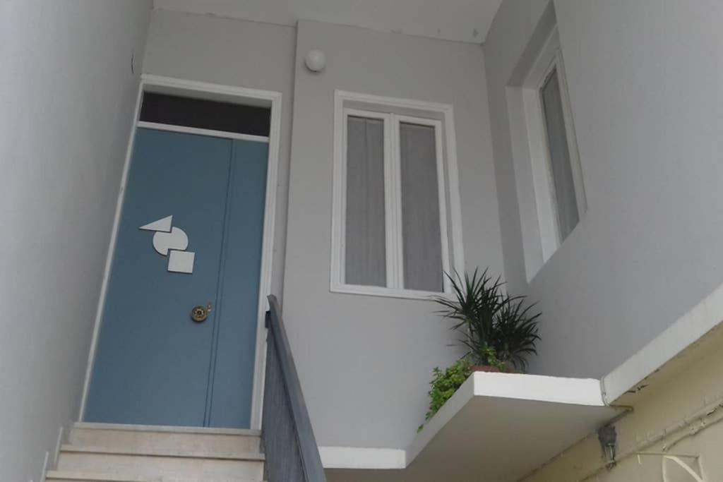 Paris House 1 Lägenhet Patras Exteriör bild